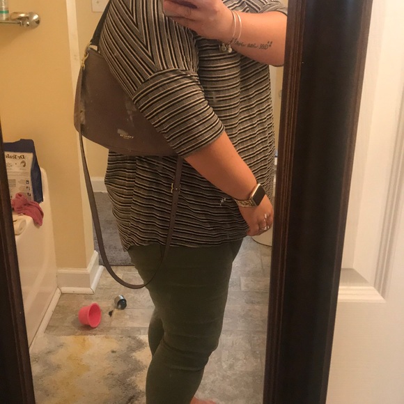 GUC coach cross body. - Picture 3 of 6